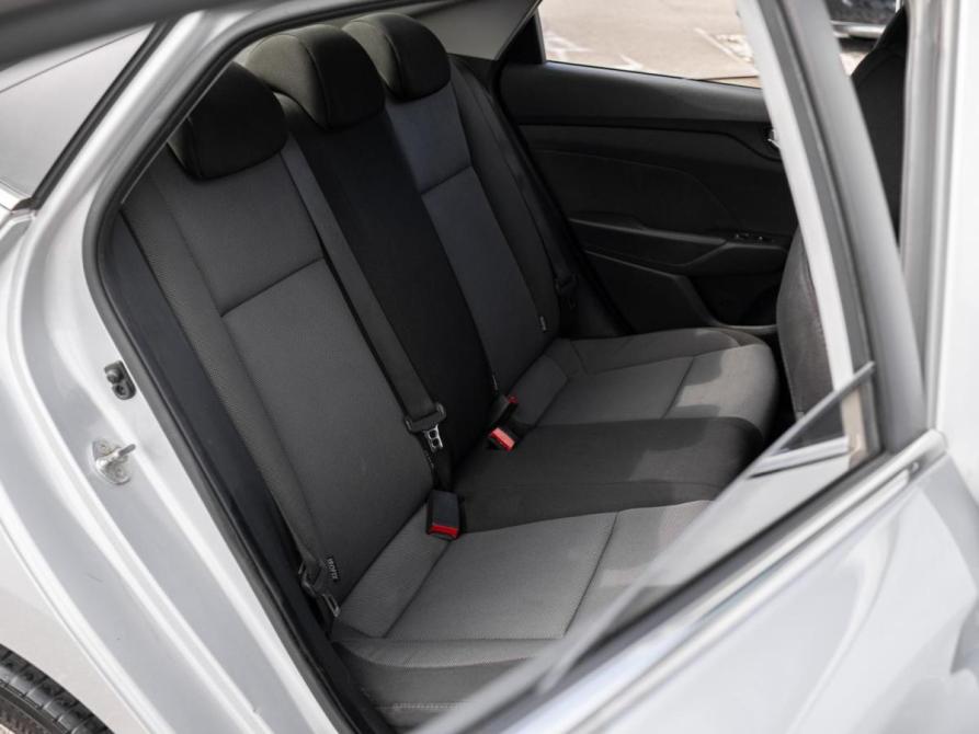 Hyundai Solaris II Сочи  - изображение 7