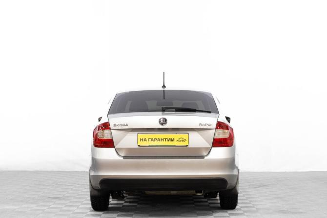 Skoda Rapid I с пробегом 2016 года, цена 1 049 000 рублей, 95000 км, лифтбек, Автокод Объявления
