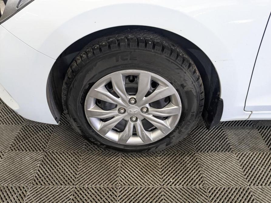 Hyundai Solaris II Москва  - изображение 18