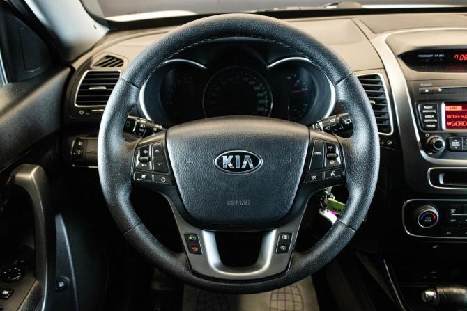 Kia Sorento II Рестайлинг с пробегом 2018 года, цена 1 799 000 рублей, 161412 км, внедорожник, Автокод Объявления