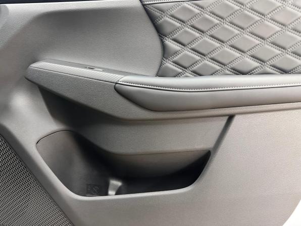 Mitsubishi Outlander IV с пробегом 2023 года, цена 3 970 000 рублей, 66 км, внедорожник, Автокод Объявления
