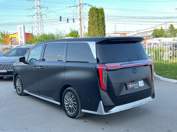 GAC M8 с пробегом 2024 года, цена 3 650 000 рублей, 95874 км, минивэн, Автокод Объявления