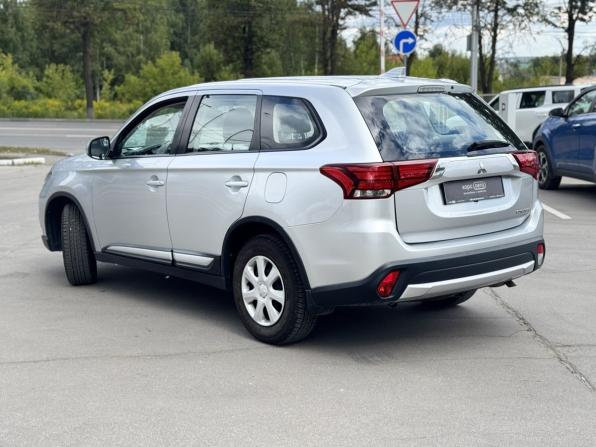 Mitsubishi Outlander III Рестайлинг 2 с пробегом 2017 года, цена 1 639 000 рублей, 117850 км, внедорожник, Автокод Объявления