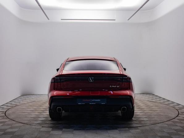 Changan UNI-V I с пробегом 2023 года, цена 2 169 000 рублей, 44189 км, лифтбек, Автокод Объявления