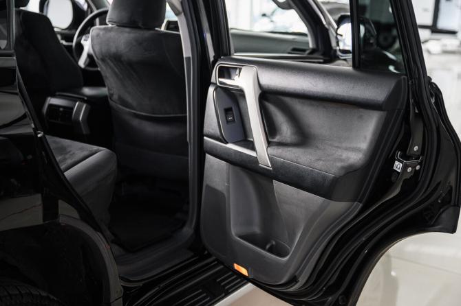 Toyota Land Cruiser Prado 150 Series с пробегом 2012 года, цена 2 570 000 рублей, 201524 км, внедорожник, Автокод Объявления