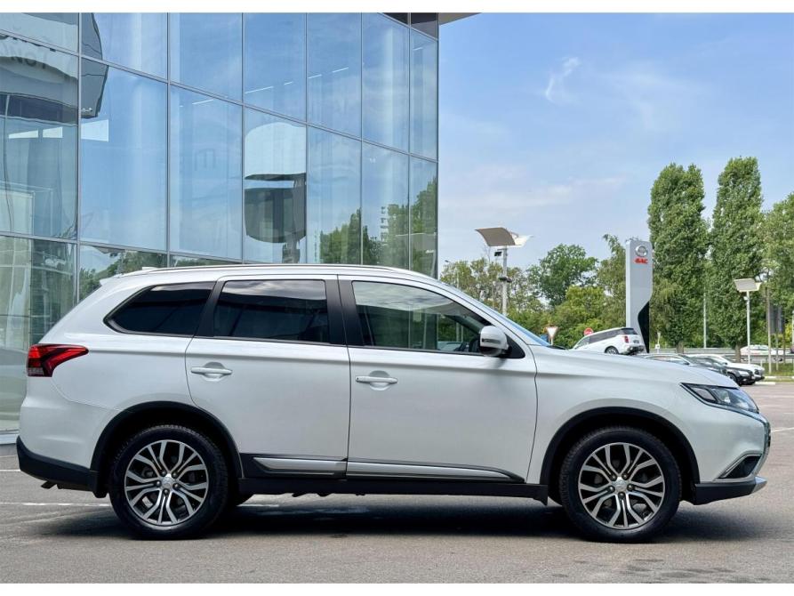 Mitsubishi Outlander III Рестайлинг 2 Воронеж  - изображение 4