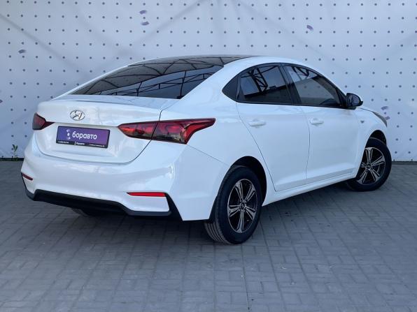 Hyundai Solaris II с пробегом 2017 года, цена 1 250 000 рублей, 140209 км, седан, Автокод Объявления