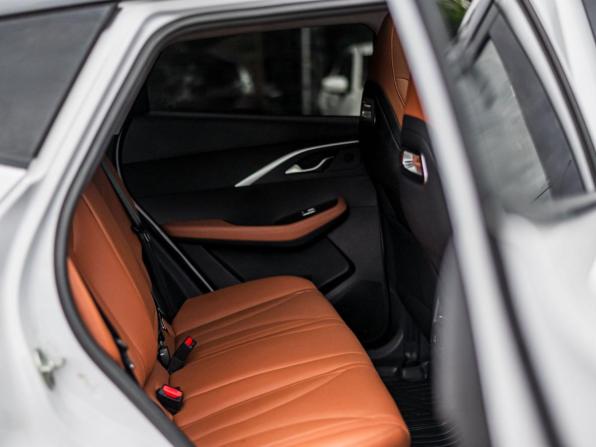 Omoda C5 I с пробегом 2023 года, цена 1 550 000 рублей, 42624 км, внедорожник, Автокод Объявления