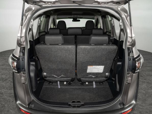 Toyota Sienta II Рестайлинг с пробегом 2021 года, цена 1 600 500 рублей, 36859 км, компактвэн, Автокод Объявления