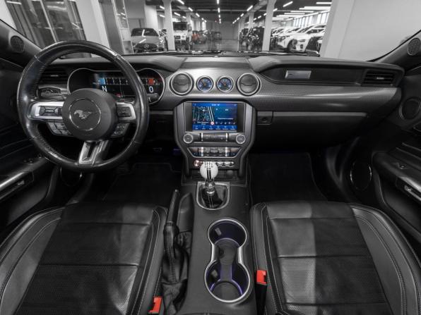 Ford Mustang VI Рестайлинг с пробегом 2019 года, цена 4 500 000 рублей, 85312 км, купе, Автокод Объявления