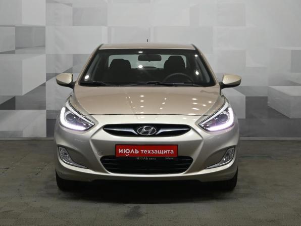 Hyundai Solaris I с пробегом 2013 года, цена 830 000 рублей, 198737 км, седан, Автокод Объявления