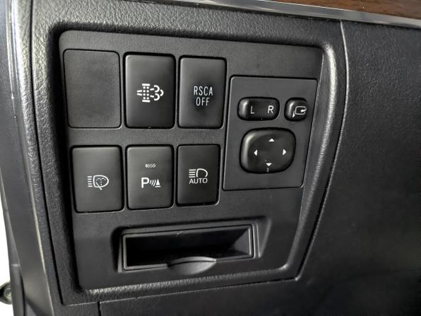 Toyota Land Cruiser 200 Series Рестайлинг 2 с пробегом 2015 года, цена 4 600 000 рублей, 204562 км, внедорожник, Автокод Объявления