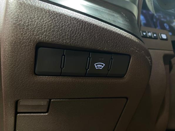 Lexus ES VII с пробегом 2018 года, цена 3 550 000 рублей, 148736 км, седан, Автокод Объявления