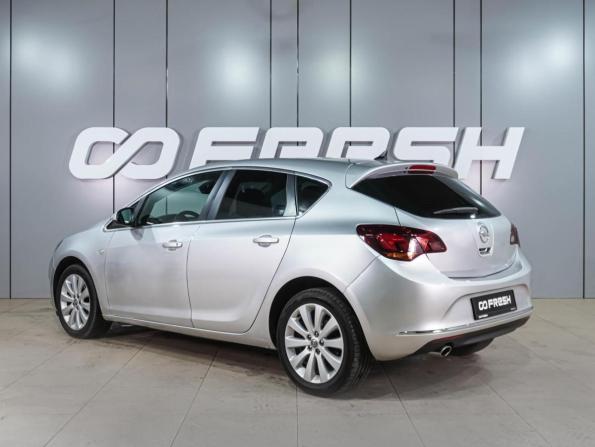 Opel Astra J Рестайлинг с пробегом 2014 года, цена 957 000 рублей, 173112 км, хэтчбек, Автокод Объявления