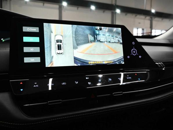 Changan UNI-K с пробегом 2023 года, цена 2 450 000 рублей, 40269 км, внедорожник, Автокод Объявления