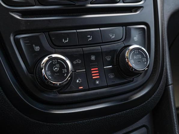 Opel Mokka I с пробегом 2014 года, цена 1 089 000 рублей, 115116 км, внедорожник, Автокод Объявления