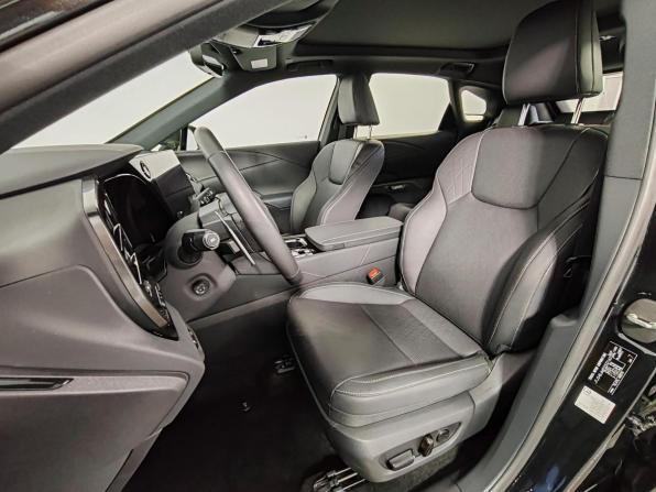 Lexus RX V с пробегом 2023 года, цена 9 299 000 рублей, 1565 км, внедорожник, Автокод Объявления