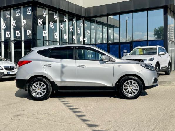 Hyundai ix35 I Рестайлинг с пробегом 2014 года, цена 1 310 000 рублей, 115600 км, внедорожник, Автокод Объявления