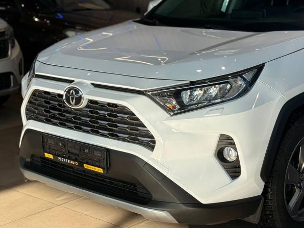Toyota RAV4 V (XA50) с пробегом 2020 года, цена 2 990 000 рублей, 97800 км, внедорожник, Автокод Объявления