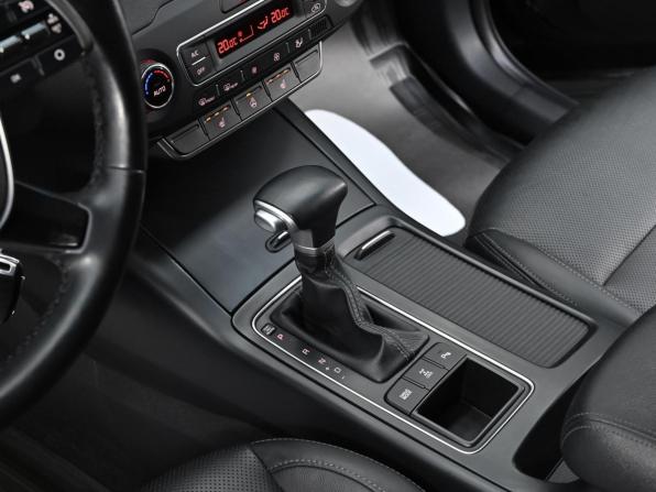 Kia Sorento III Prime Рестайлинг с пробегом 2019 года, цена 2 349 000 рублей, 161000 км, внедорожник, Автокод Объявления