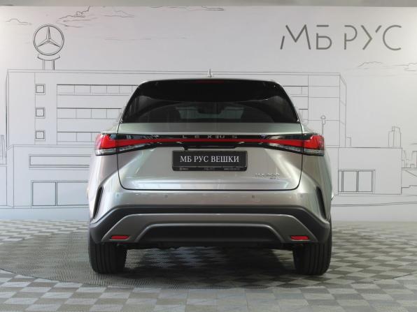 Lexus RX V с пробегом 2025 года, цена 7 870 000 рублей, 4800 км, внедорожник, Автокод Объявления