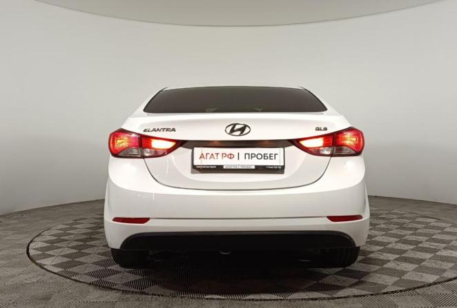 Hyundai Elantra V (MD) Рестайлинг с пробегом 2015 года, цена 1 210 000 рублей, 203210 км, седан, Автокод Объявления