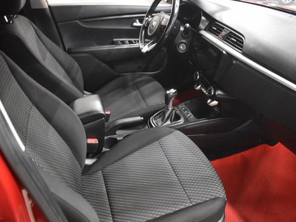 Kia Rio IV с пробегом 2018 года, цена 1 420 000 рублей, 100071 км, хэтчбек, Автокод Объявления