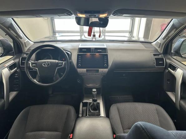 Toyota Land Cruiser Prado 150 Series Рестайлинг 3 с пробегом 2021 года, цена 4 830 000 рублей, 100784 км, внедорожник, Автокод Объявления