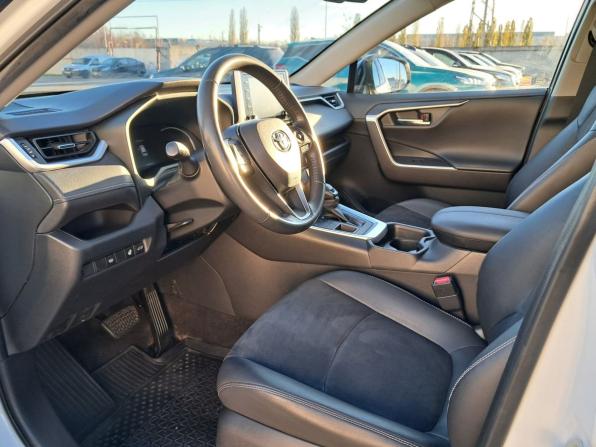 Toyota RAV4 V (XA50) с пробегом 2021 года, цена 3 450 000 рублей, 61000 км, внедорожник, Автокод Объявления