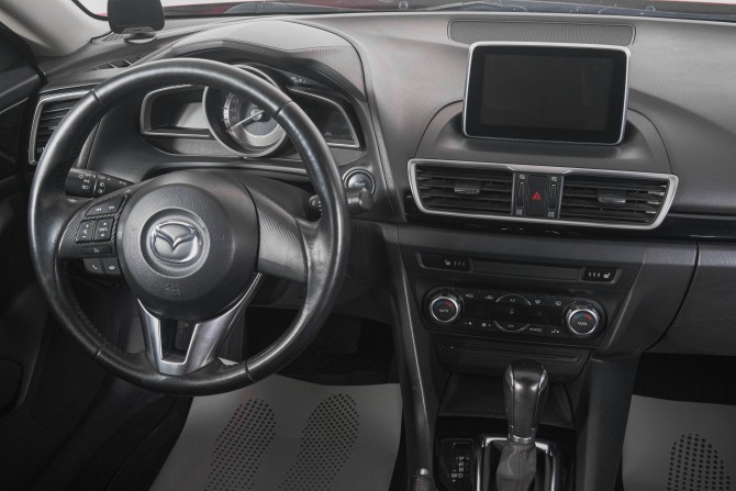 Mazda 3 III (BM) с пробегом 2013 года, цена 1 059 000 рублей, 110000 км, хэтчбек, Автокод Объявления