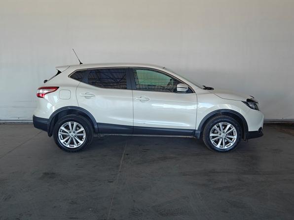 Nissan Qashqai II с пробегом 2016 года, цена 1 345 000 рублей, 223015 км, внедорожник, Автокод Объявления