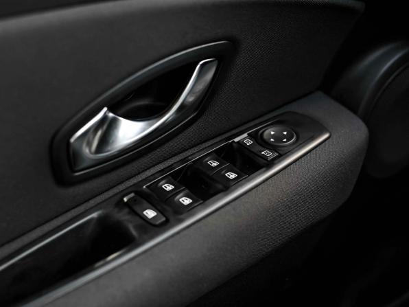 Renault Megane III с пробегом 2011 года, цена 645 000 рублей, 190718 км, хэтчбек, Автокод Объявления