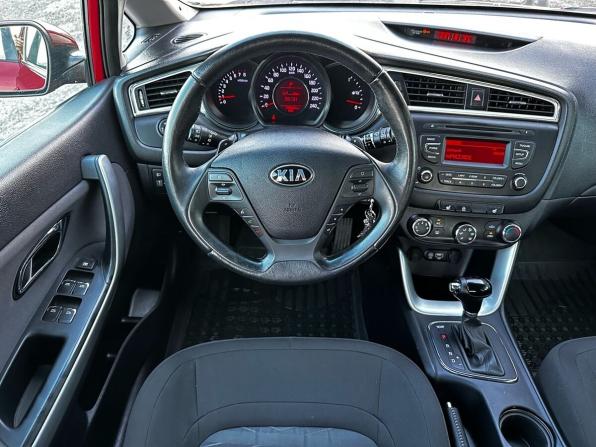 Kia Ceed II Рестайлинг с пробегом 2015 года, цена 1 440 000 рублей, 73600 км, хэтчбек, Автокод Объявления