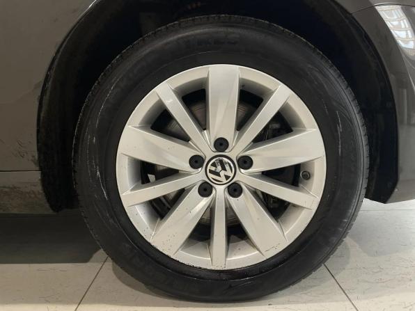 Volkswagen Passat B7 с пробегом 2012 года, цена 950 000 рублей, 235240 км, седан, Автокод Объявления