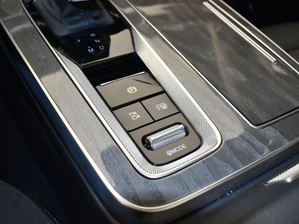 Hongqi HS5 I Рестайлинг с пробегом 2024 года, цена 3 660 000 рублей, 6108 км, внедорожник, Автокод Объявления