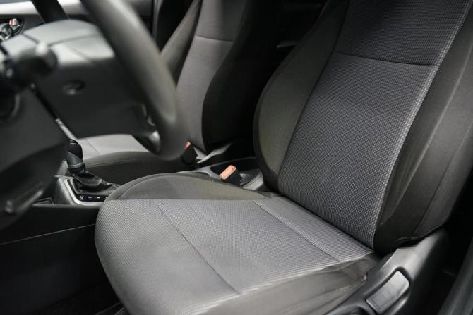 Hyundai Solaris II Рестайлинг с пробегом 2021 года, цена 1 365 000 рублей, 180000 км, седан, Автокод Объявления