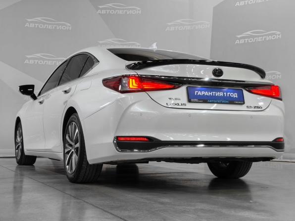 Lexus ES VII с пробегом 2019 года, цена 4 090 000 рублей, 63000 км, седан, Автокод Объявления