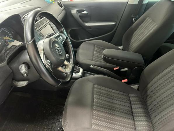 Volkswagen Polo V Рестайлинг с пробегом 2019 года, цена 1 302 000 рублей, 168333 км, седан, Автокод Объявления