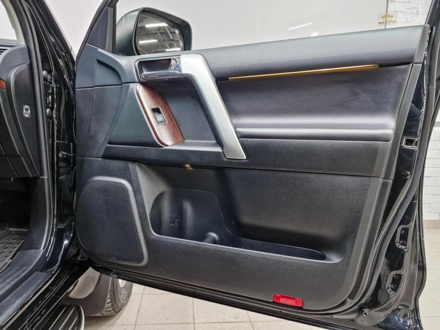 Toyota Land Cruiser Prado 150 Series Рестайлинг 1 Москва  - изображение 23