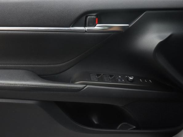 Toyota Camry VIII (XV70) Рестайлинг с пробегом 2022 года, цена 3 450 000 рублей, 65514 км, седан, Автокод Объявления