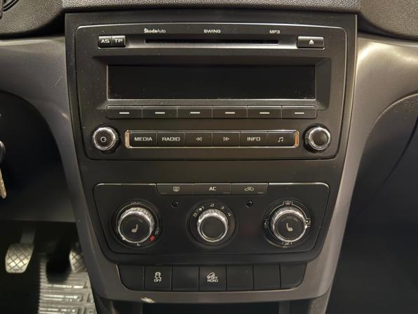 Skoda Yeti I с пробегом 2010 года, цена 870 000 рублей, 206200 км, внедорожник, Автокод Объявления