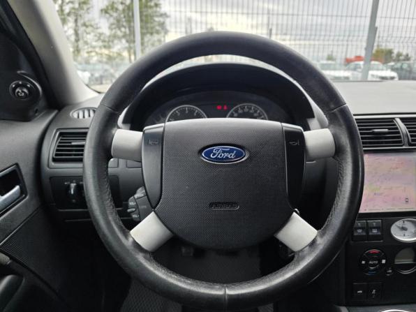Ford Mondeo III Рестайлинг с пробегом 2003 года, цена 350 000 рублей, 256000 км, хэтчбек, Автокод Объявления