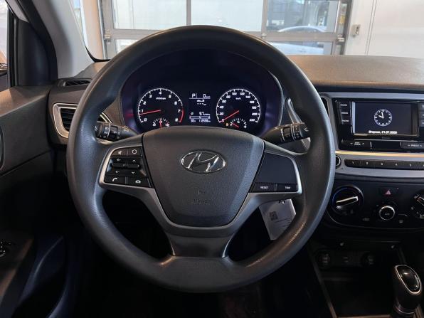 Hyundai Solaris II Рестайлинг с пробегом 2022 года, цена 1 600 000 рублей, 112591 км, седан, Автокод Объявления