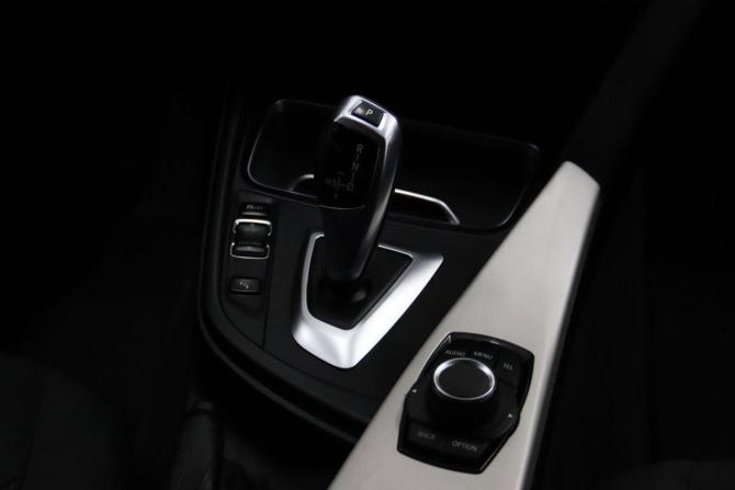 BMW 3 серии VI (F3x) Рестайлинг с пробегом 2015 года, цена 1 695 950 рублей, 97539 км, седан, Автокод Объявления