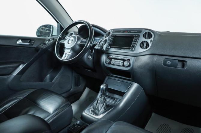 Volkswagen Tiguan I Рестайлинг с пробегом 2012 года, цена 1 499 000 рублей, 180684 км, внедорожник, Автокод Объявления