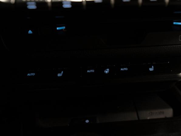 Lexus UX I с пробегом 2019 года, цена 3 270 000 рублей, 67328 км, внедорожник, Автокод Объявления