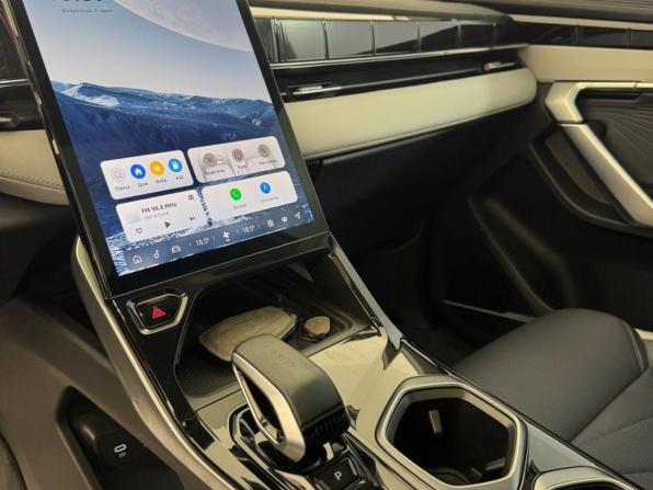 Geely Atlas II с пробегом 2023 года, цена 2 472 000 рублей, 69704 км, внедорожник, Автокод Объявления