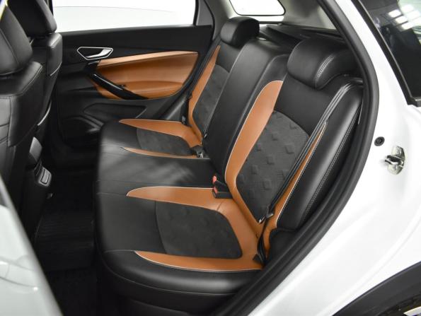 Lada (ВАЗ) Vesta I Рестайлинг (NG) с пробегом 2025 года, цена 1 627 900 рублей, 15584 км, универсал, Автокод Объявления