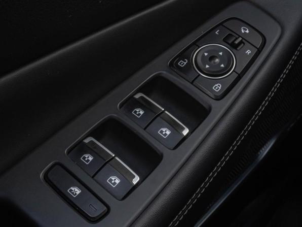 Hyundai Santa Fe IV Рестайлинг с пробегом 2021 года, цена 3 570 000 рублей, 136074 км, внедорожник, Автокод Объявления