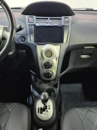 Toyota Yaris II с пробегом 2008 года, цена 601 000 рублей, 174929 км, хэтчбек, Автокод Объявления